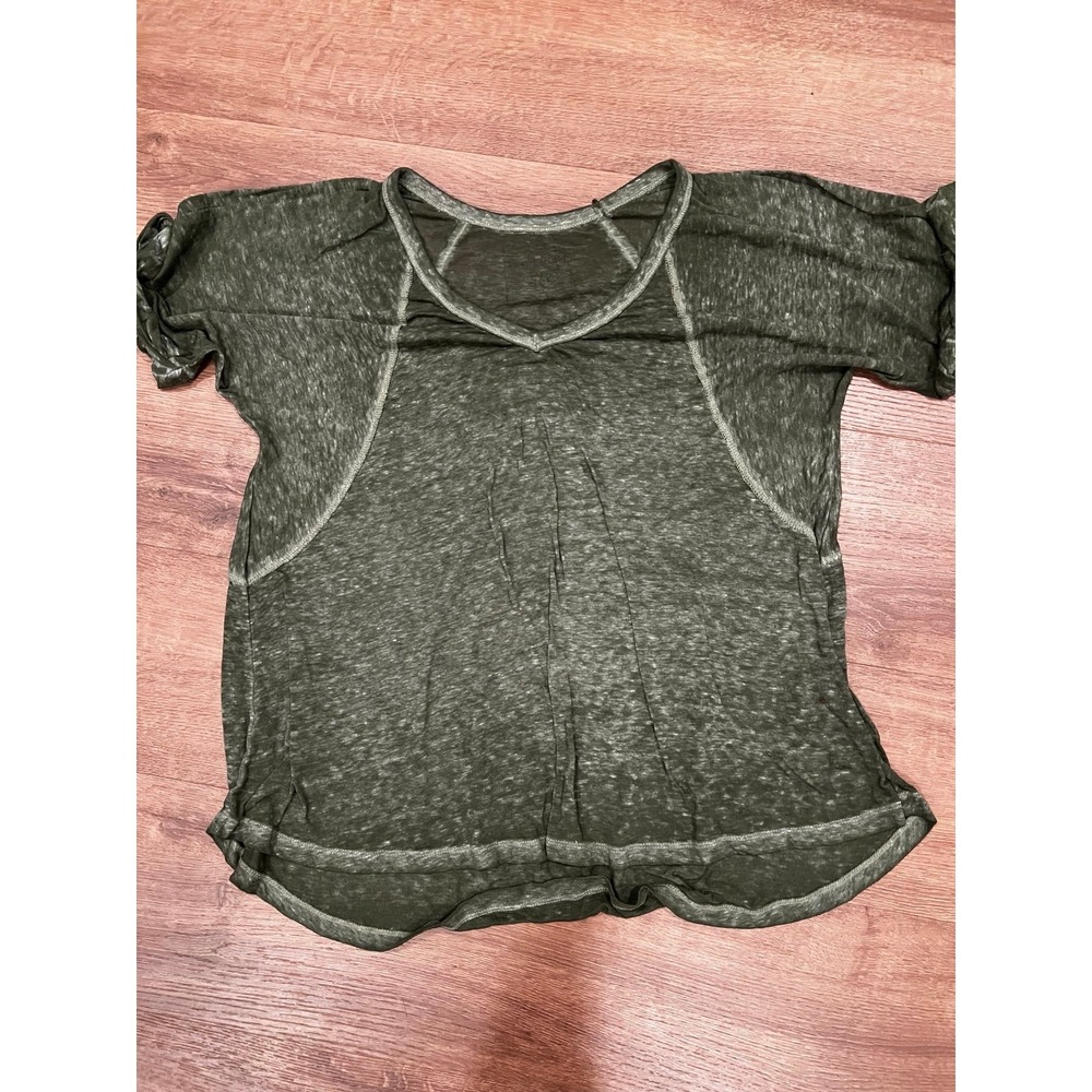 Free People We the Free green acid washed tee Sz Small